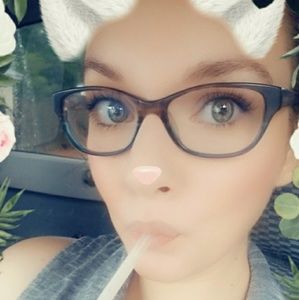 Meet your Posher, Kristin